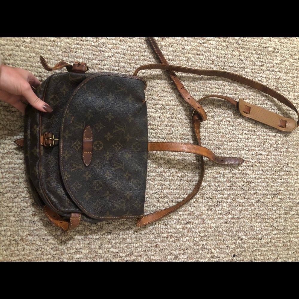 Louis Vuitton purse